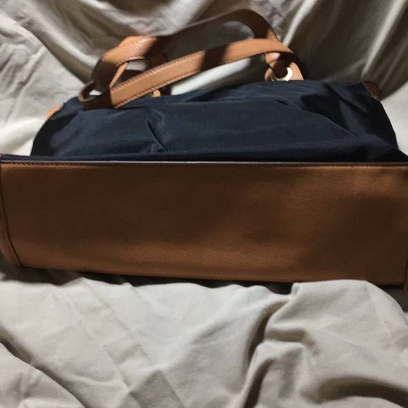 Tommy Hilfiger tote - Picture 3 of 4